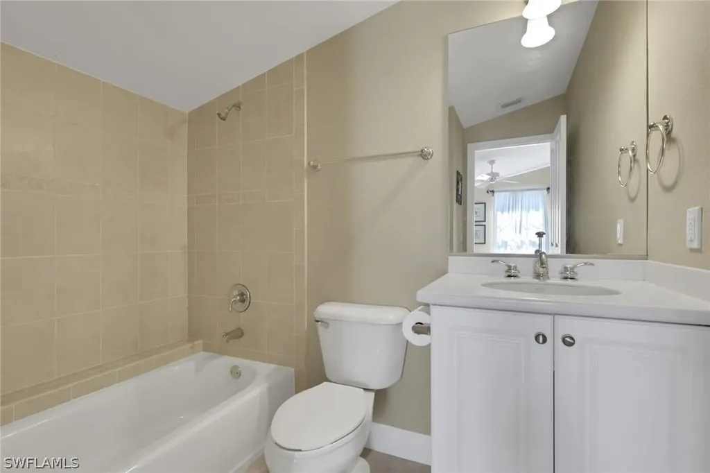 3555 Avion Woods Court Naples FL 34104