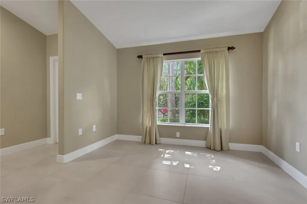 3555 Avion Woods Court Naples FL 34104