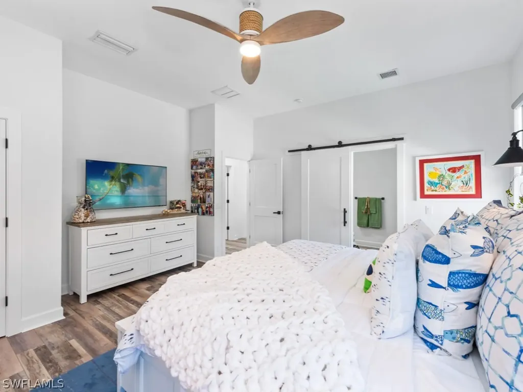 679 Seagrape Drive Marco Island FL 34145