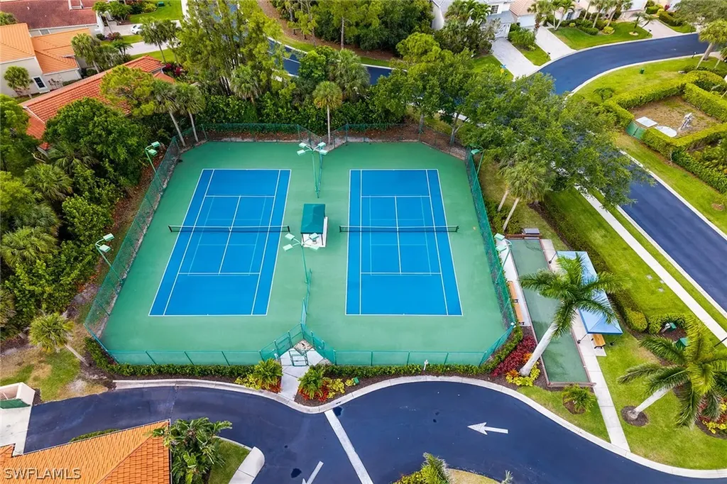 7859 Berkshire Pines Drive Naples FL 34104