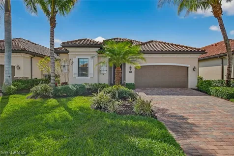 3001 Aviamar Circle Naples FL 34114