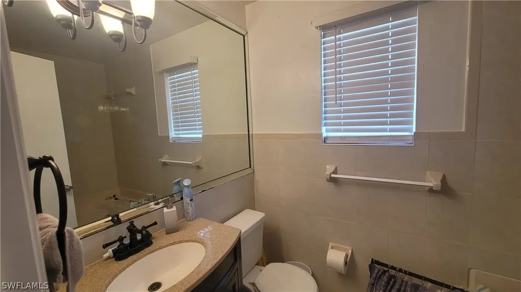 3711 10th Street SW Lehigh Acres FL 33976