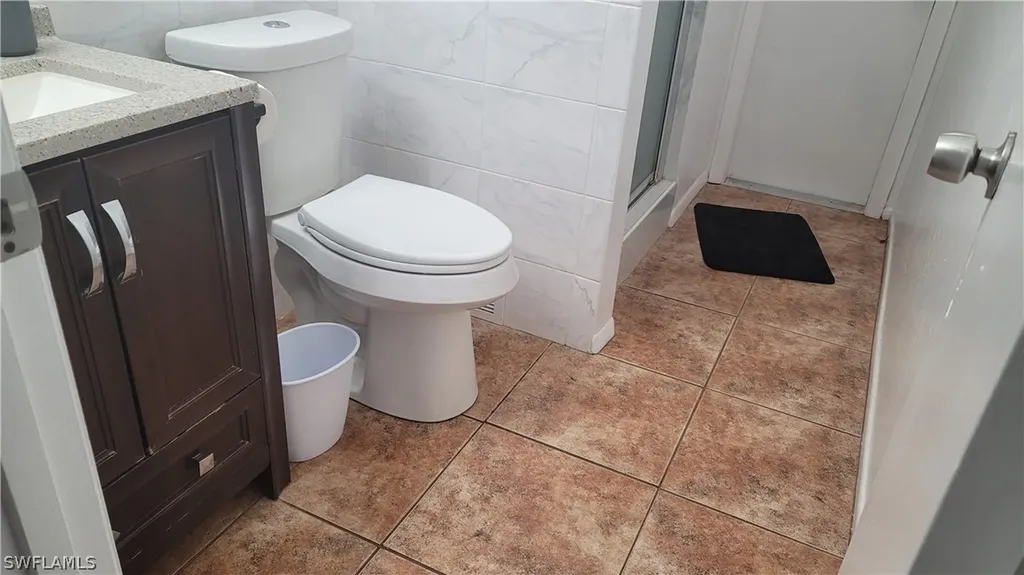 3711 10th Street SW Lehigh Acres FL 33976
