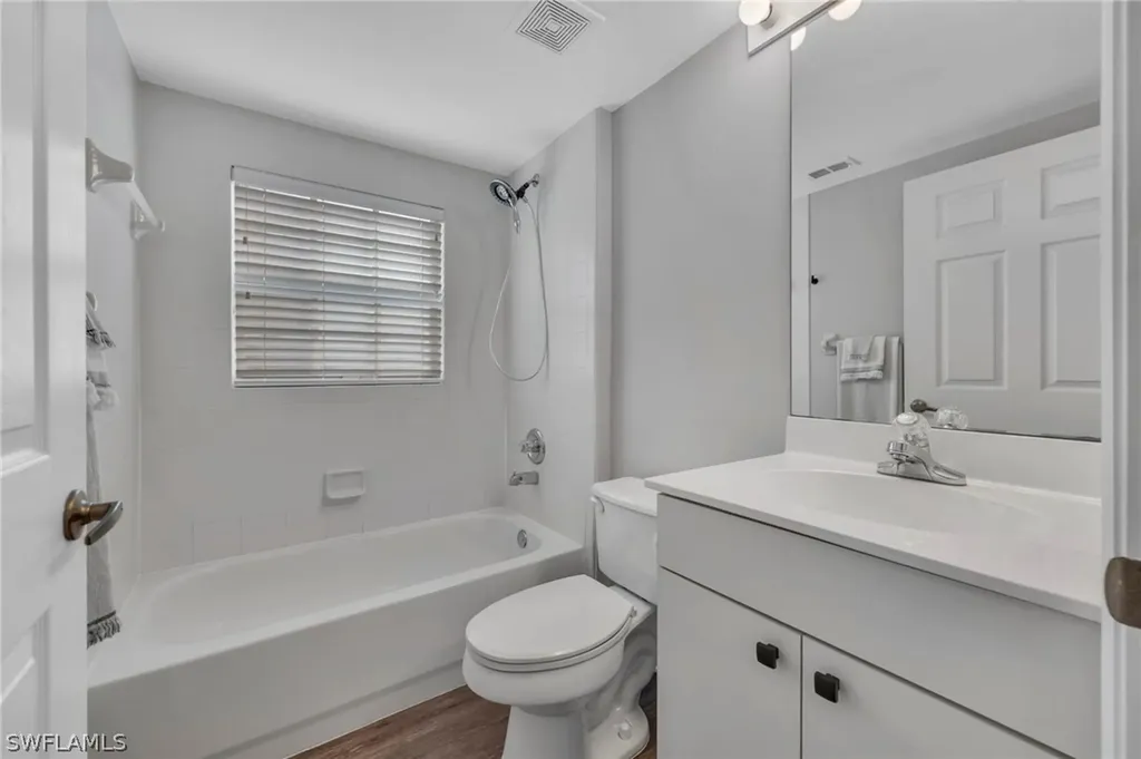 3029 Driftwood Way Naples FL 34109