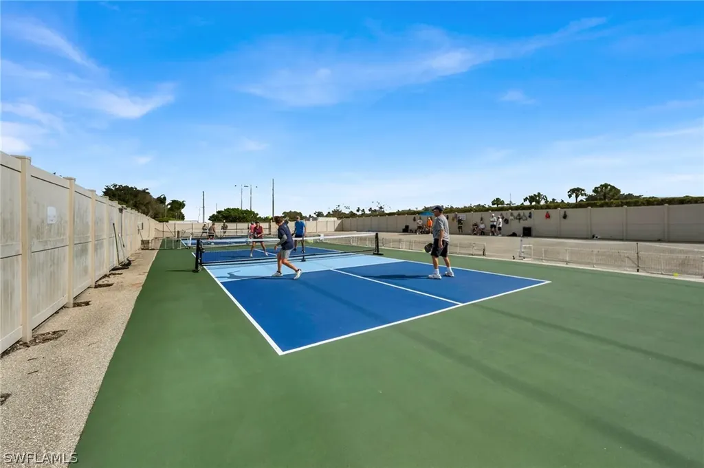 3029 Driftwood Way Naples FL 34109