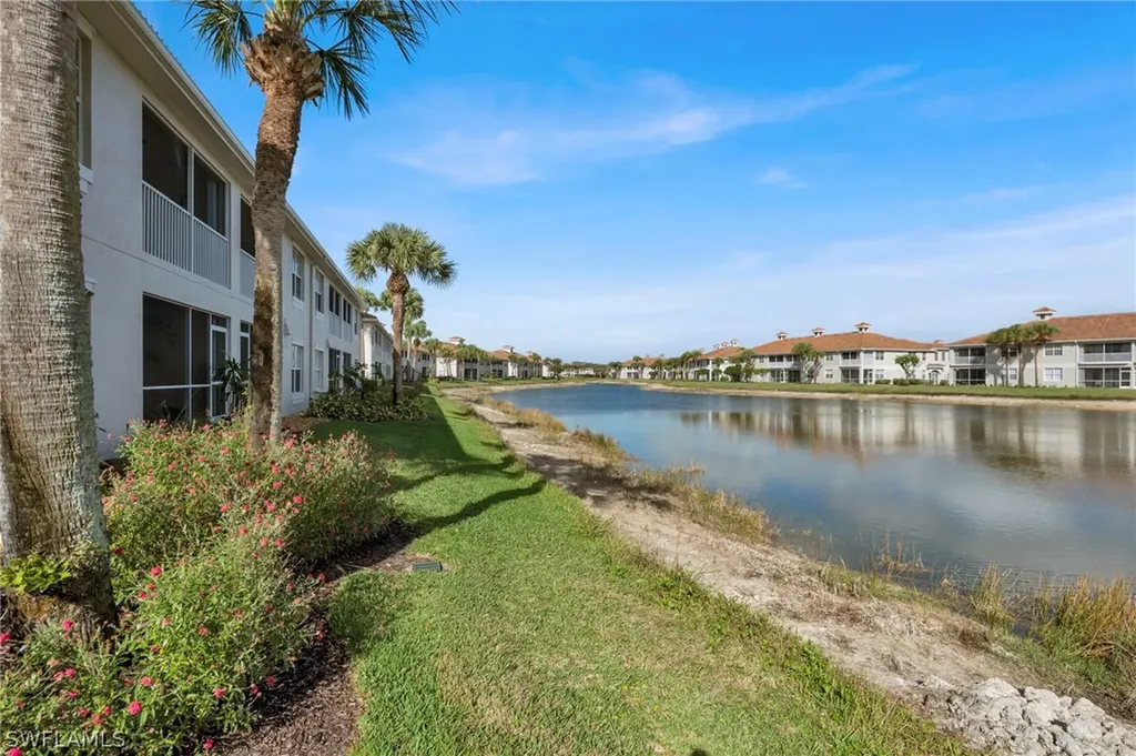 3029 Driftwood Way Naples FL 34109