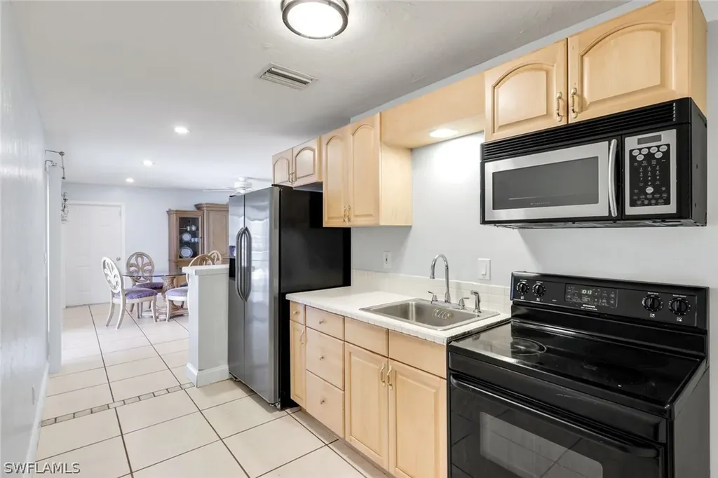 183 Sunset Cay Naples FL 34114