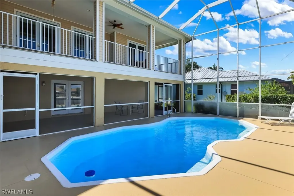 183 Sunset Cay Naples FL 34114