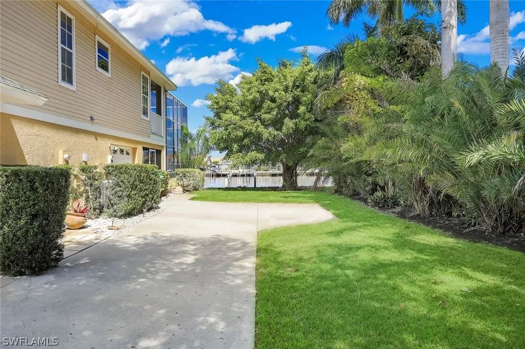 183 Sunset Cay Naples FL 34114
