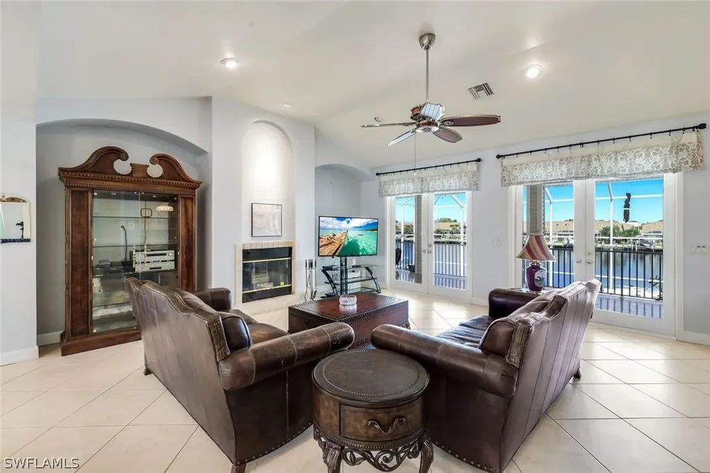 183 Sunset Cay Naples FL 34114