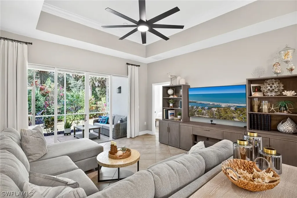 8180 Sanctuary Drive Naples FL 34104