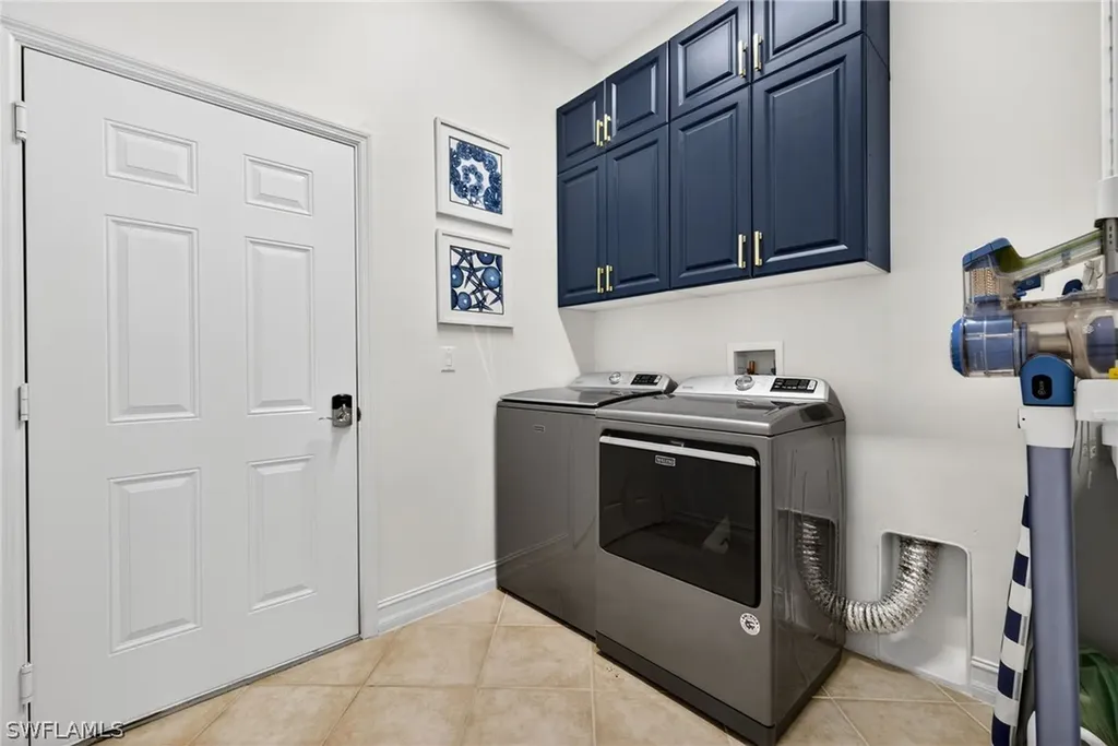 8180 Sanctuary Drive Naples FL 34104