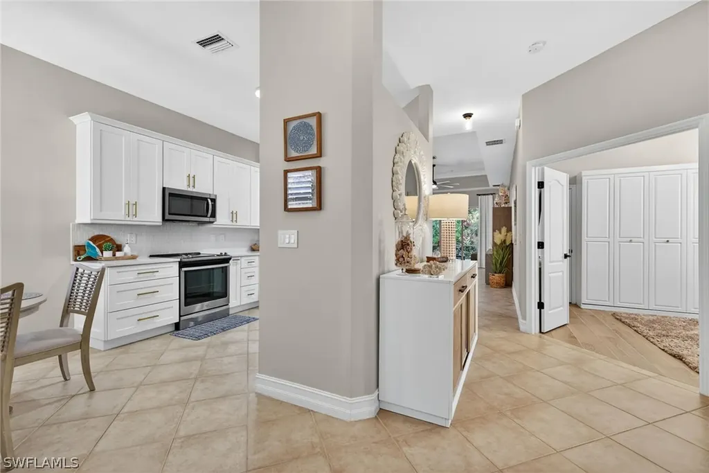 8180 Sanctuary Drive Naples FL 34104