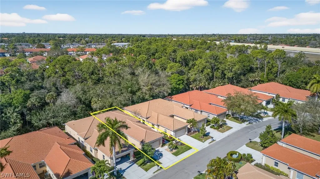 8180 Sanctuary Drive Naples FL 34104