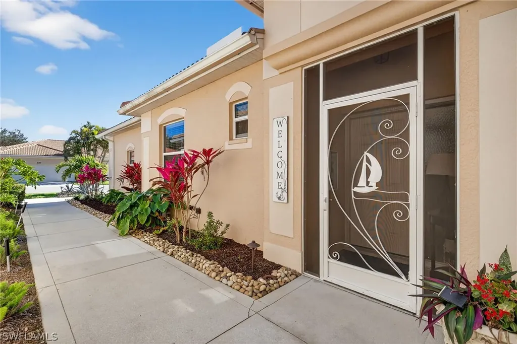 8180 Sanctuary Drive Naples FL 34104