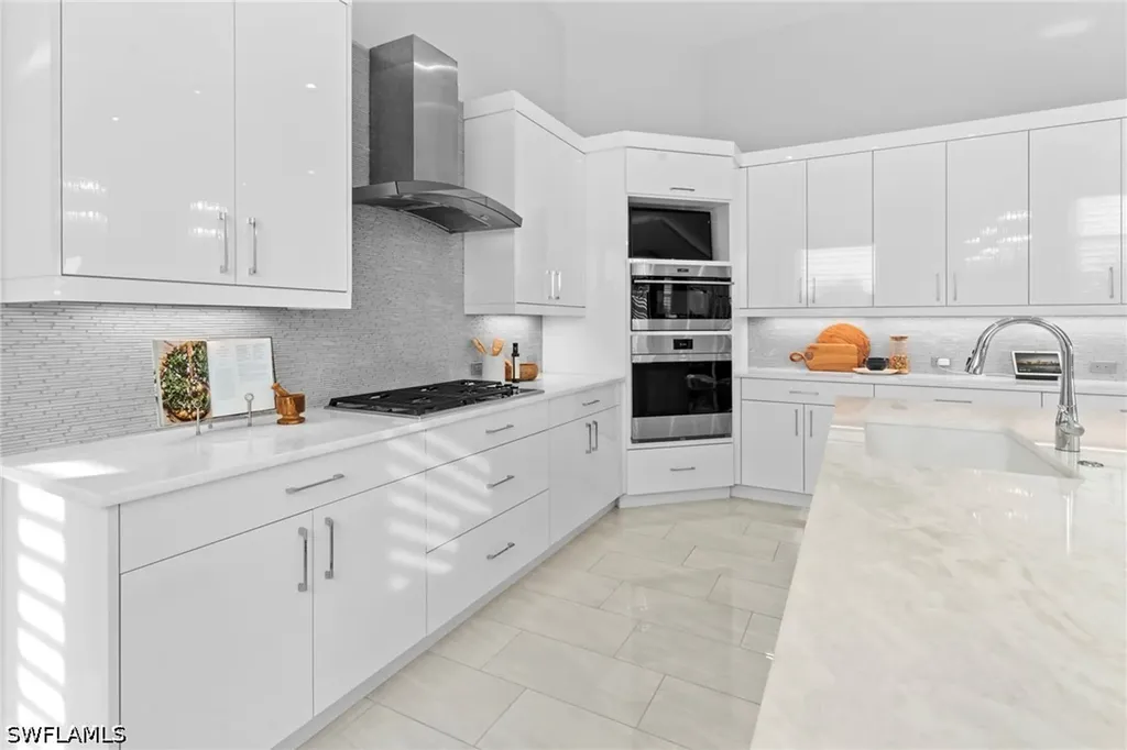 10570 Via Torino Way Miromar Lakes FL 33913