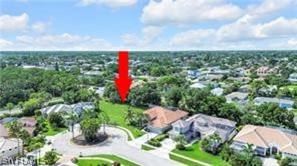 658 Soliel Drive Naples FL 34110