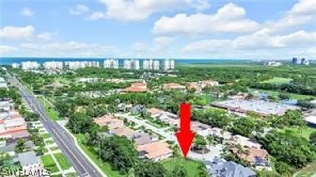 658 Soliel Drive Naples FL 34110