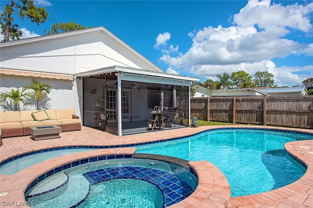 836 102nd Avenue N Naples FL 34108