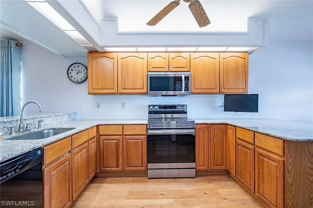 836 102nd Avenue N Naples FL 34108