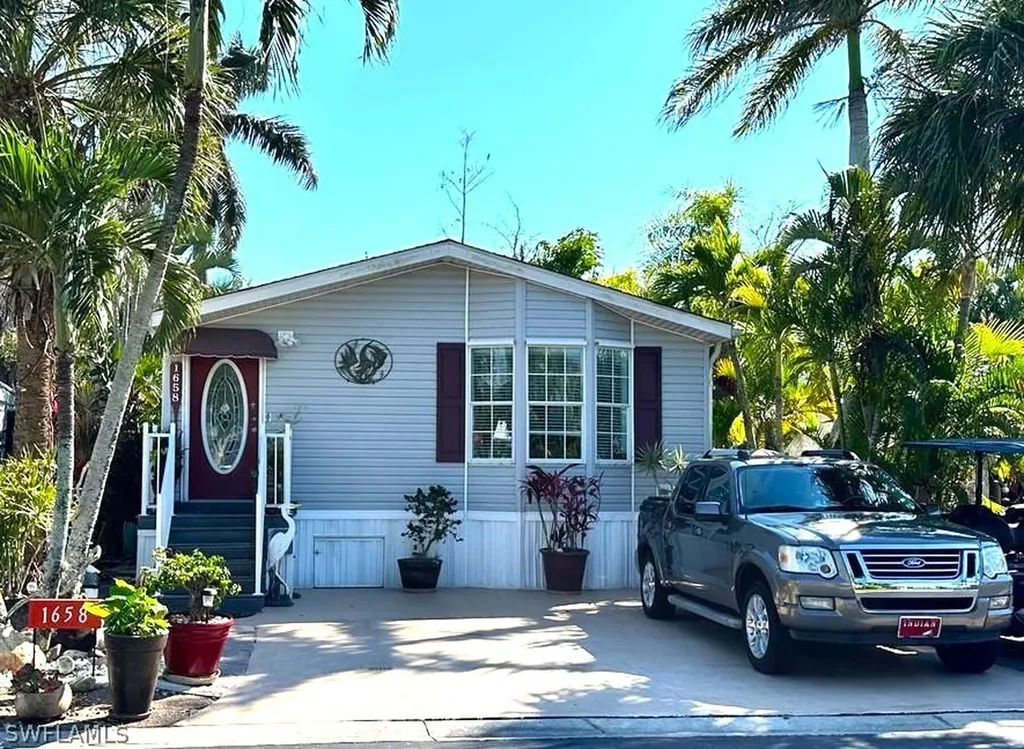 1658 Diamond Lake Circle Naples FL 34114