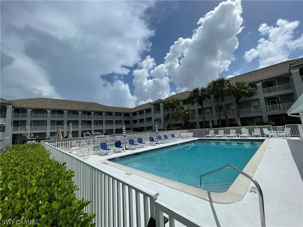519 Roma Court Naples FL 34110