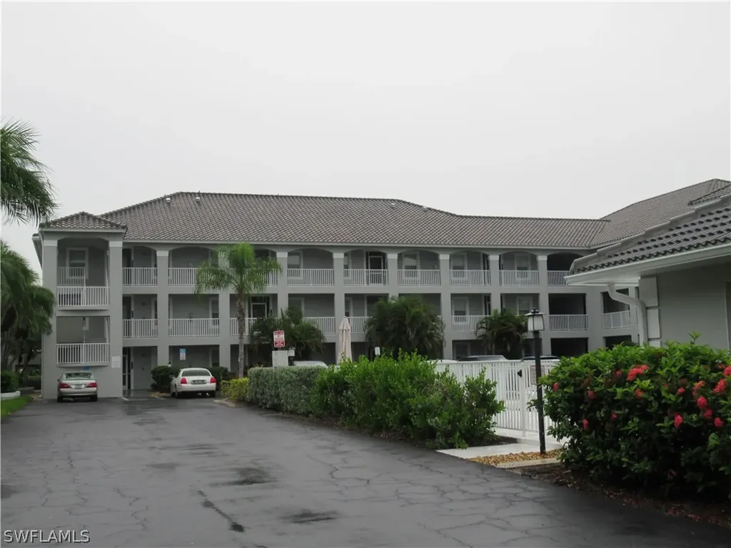 519 Roma Court Naples FL 34110