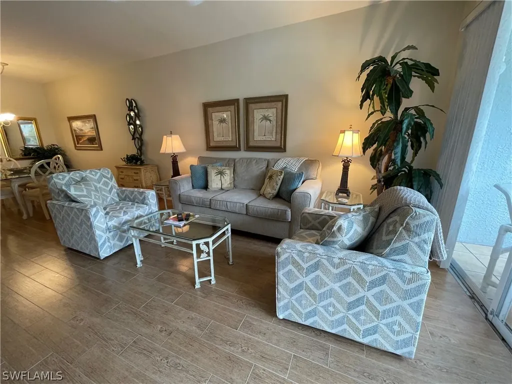 519 Roma Court Naples FL 34110