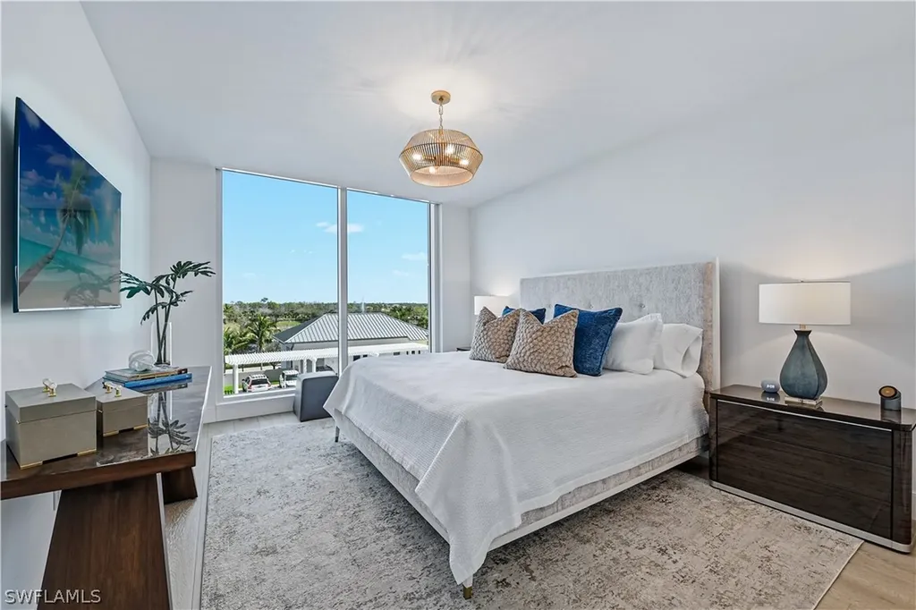 13935 Old Coast Road Naples FL 34110