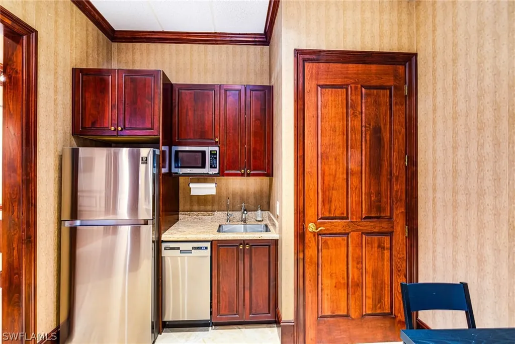 25110 Bernwood Drive Bonita Springs FL 34135