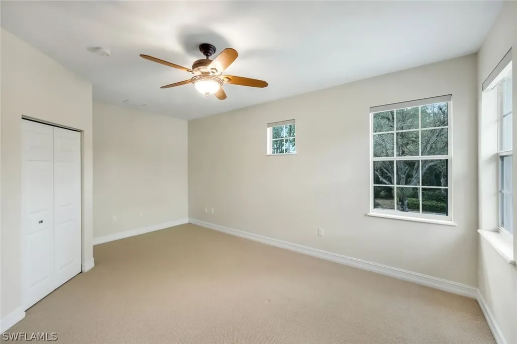 2040 Tarpon Bay Drive N Naples FL 34119