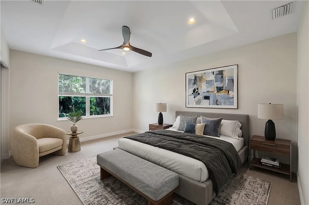 2040 Tarpon Bay Drive N Naples FL 34119