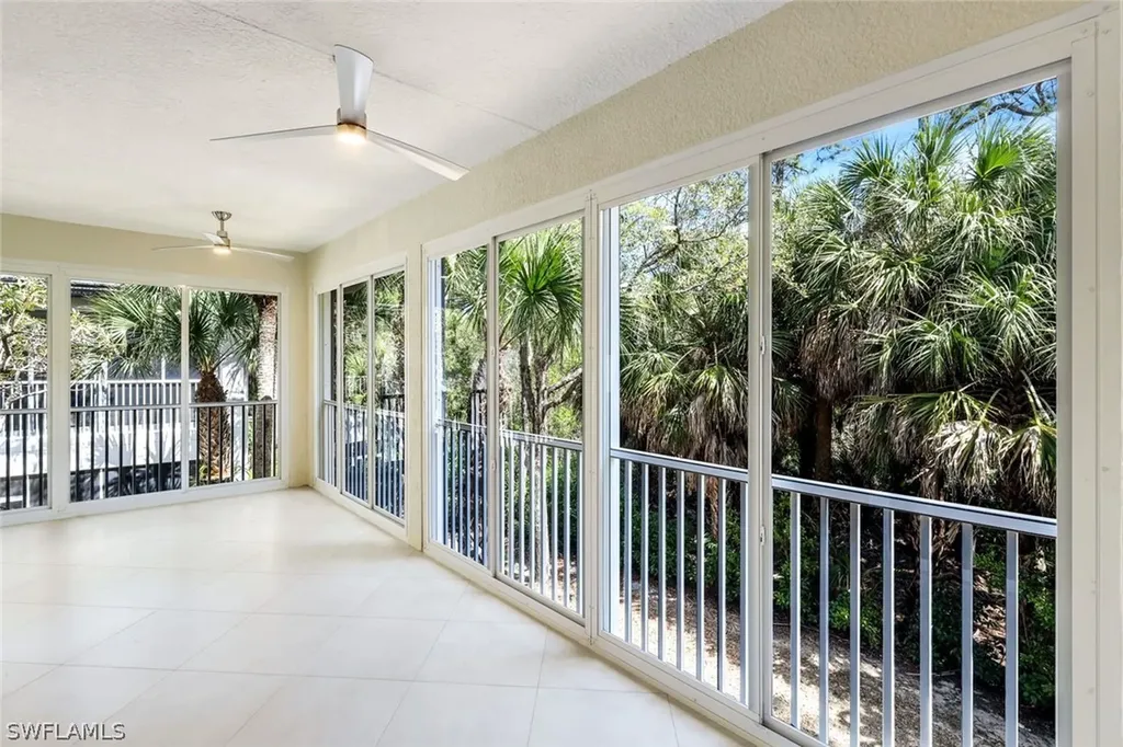 2040 Tarpon Bay Drive N Naples FL 34119
