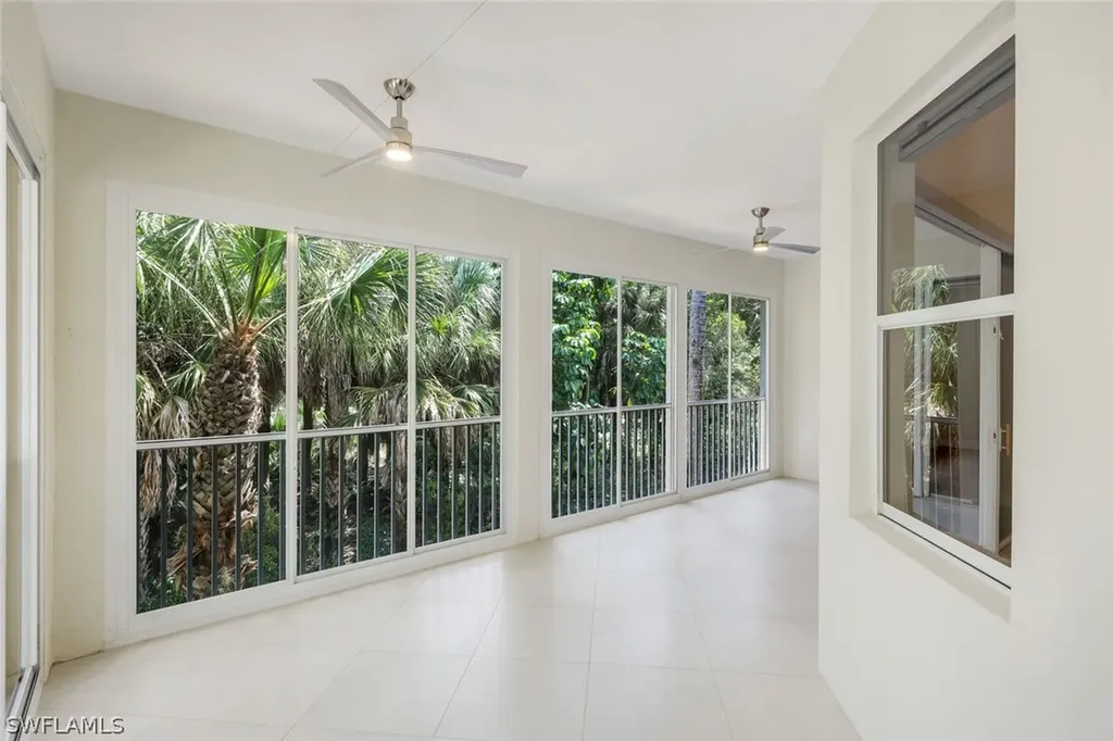 2040 Tarpon Bay Drive N Naples FL 34119
