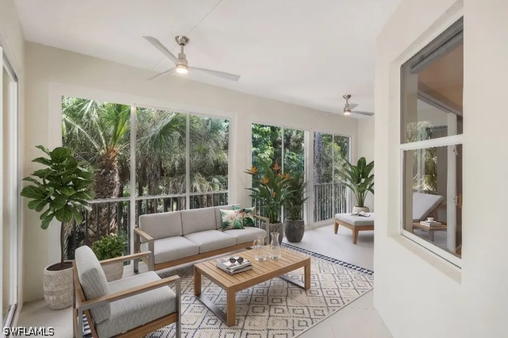 2040 Tarpon Bay Drive N Naples FL 34119