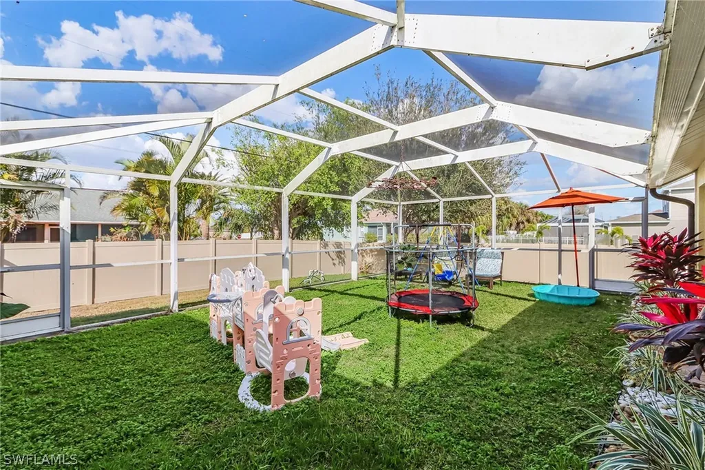 1721 SW 30th Terrace Cape Coral FL 33914