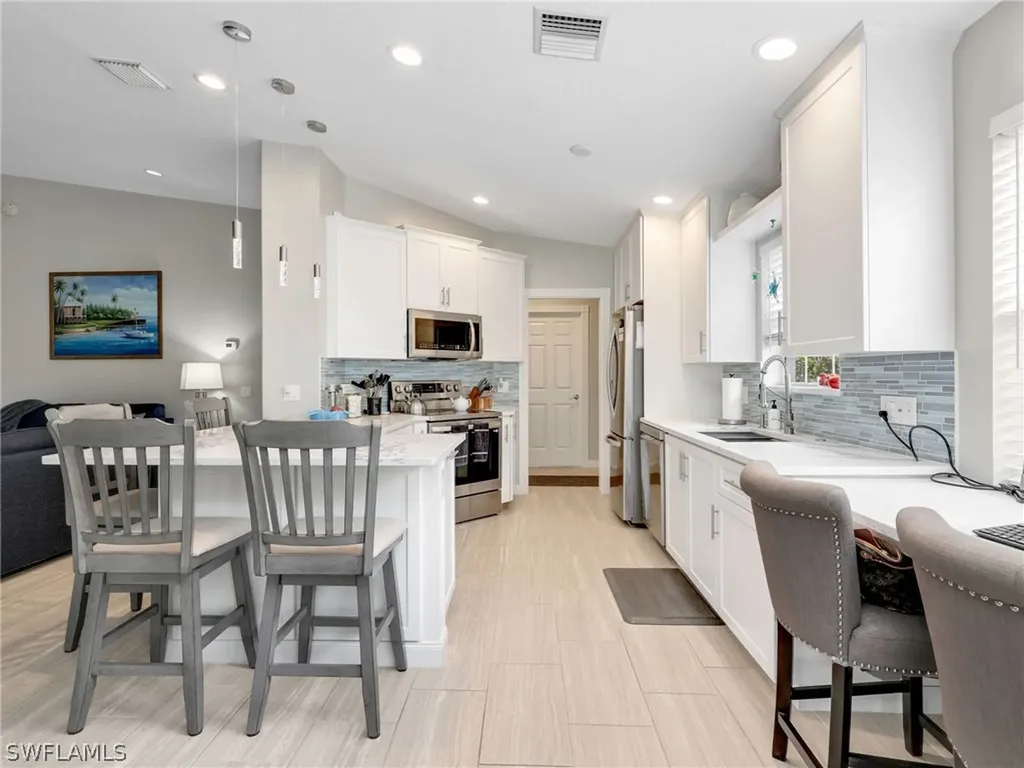 15350 Queen Angel Way Bonita Springs FL 34135