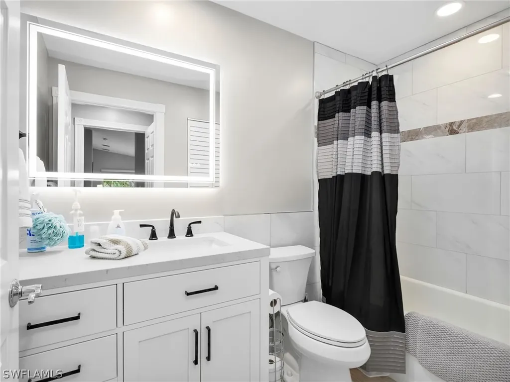 15350 Queen Angel Way Bonita Springs FL 34135