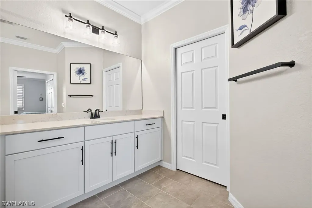 2387 Anguilla Drive Naples FL 34120