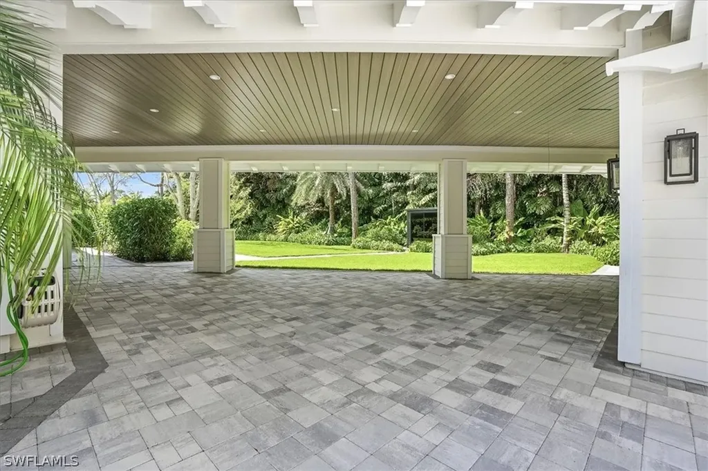 88 Eugenia Drive Naples FL 34108