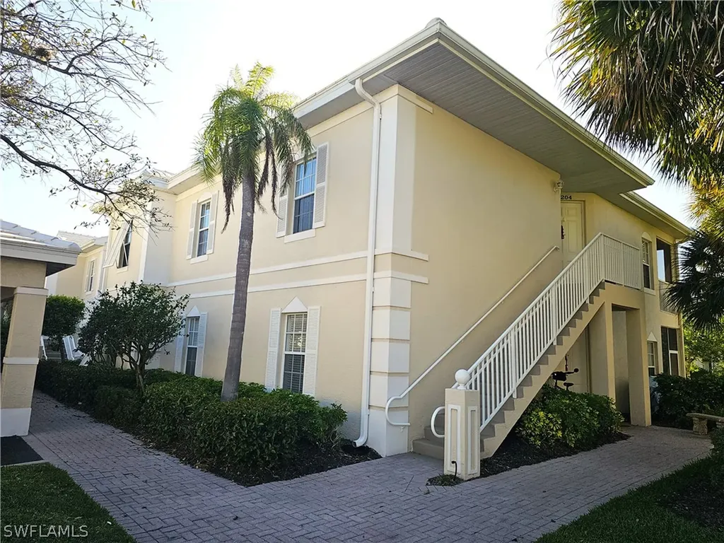 1405 Sweetwater Cove Naples FL 34110