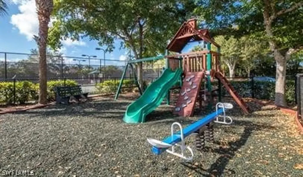1405 Sweetwater Cove Naples FL 34110