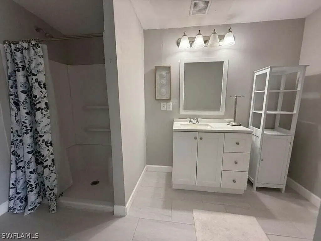 6085 Seashore Drive Atlantis FL 33462