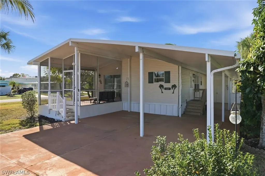524 Menton Lane Naples FL 34112