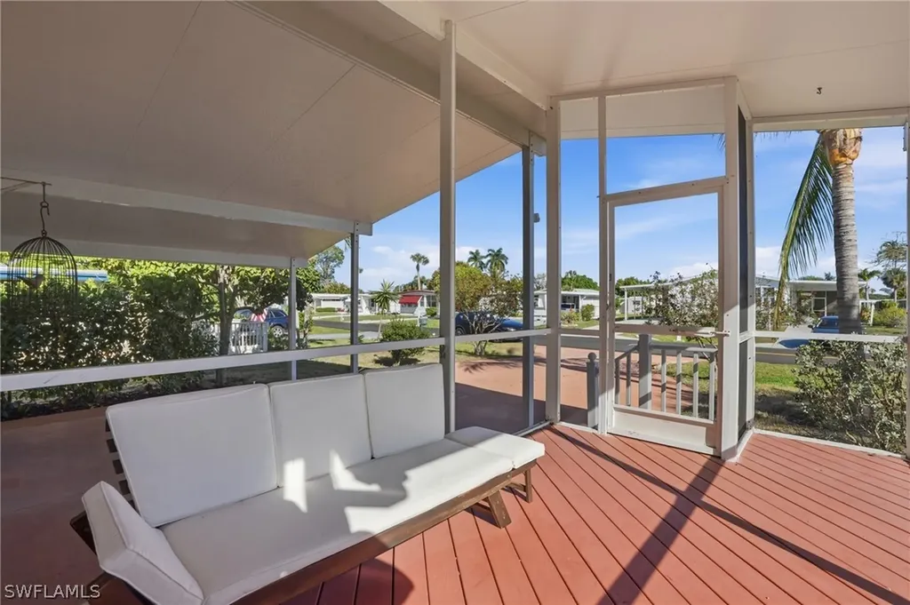 524 Menton Lane Naples FL 34112