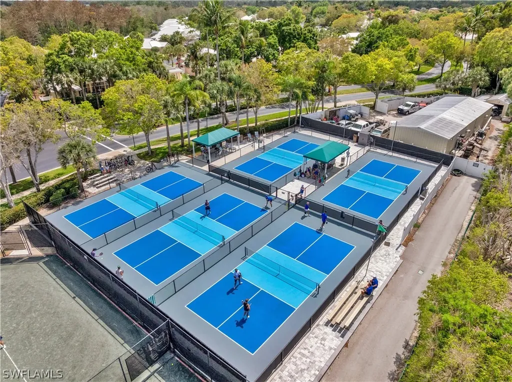 1242 Silverstrand Drive Naples FL 34110