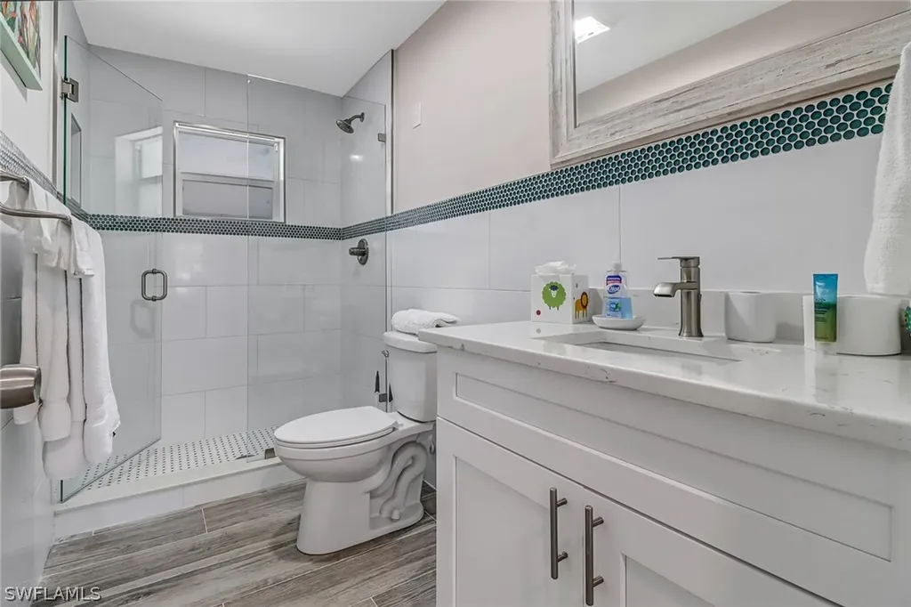3470 Lakeview Drive Naples FL 34112