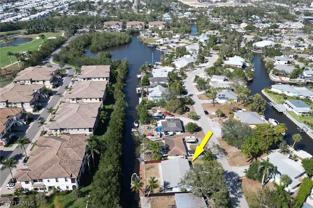 3470 Lakeview Drive Naples FL 34112