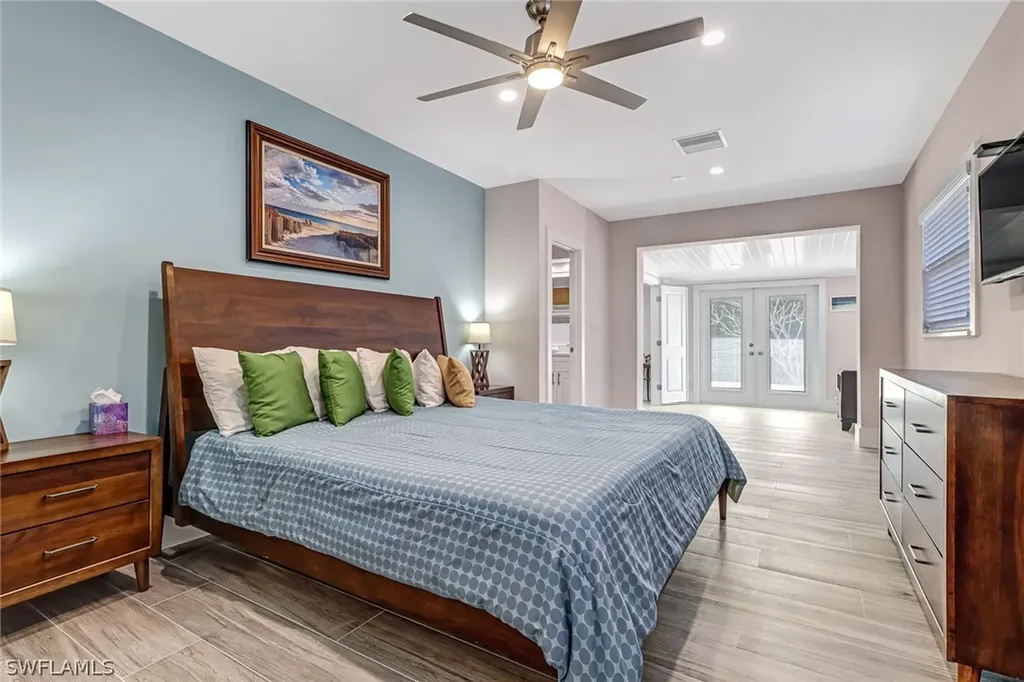3470 Lakeview Drive Naples FL 34112