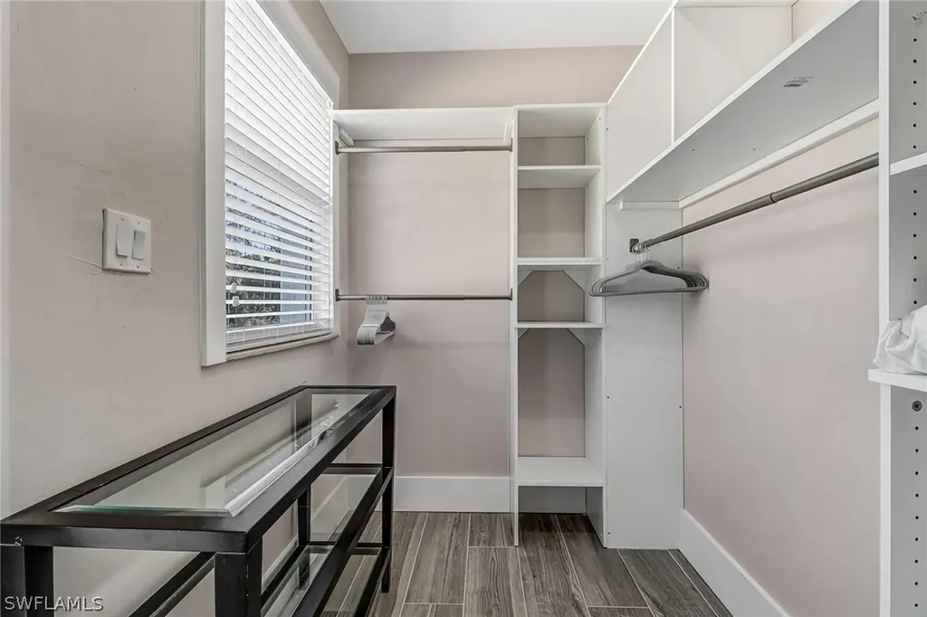 3470 Lakeview Drive Naples FL 34112